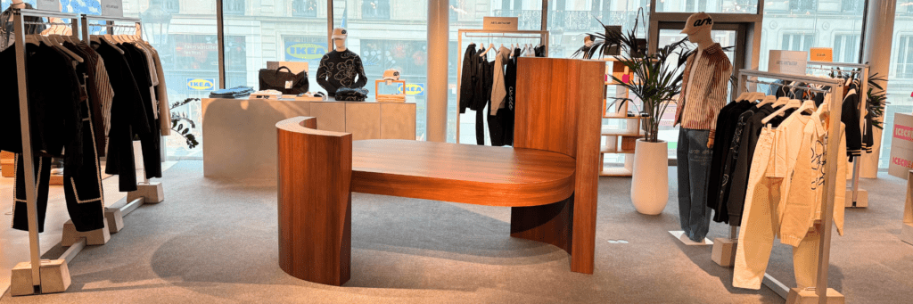 Display tafel, maatwerkproject van Weij Maatwerk en Interieur