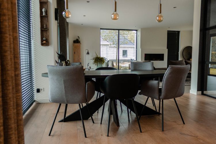 Stijlvol zwart, maatwerkproject van Weij Maatwerk en Interieur