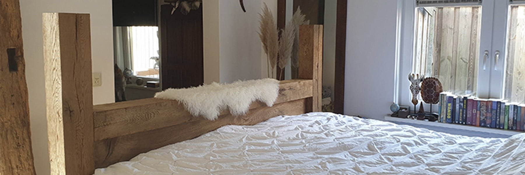 Landelijk rustiek eiken bed