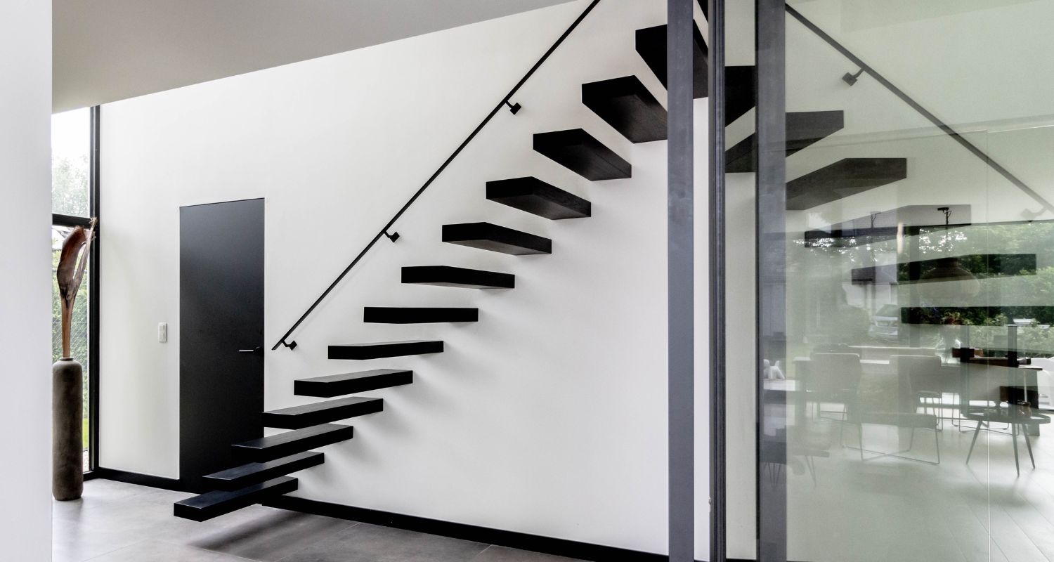 Zwevende trap, maatwerkproject van Weij Maatwerk en Interieur