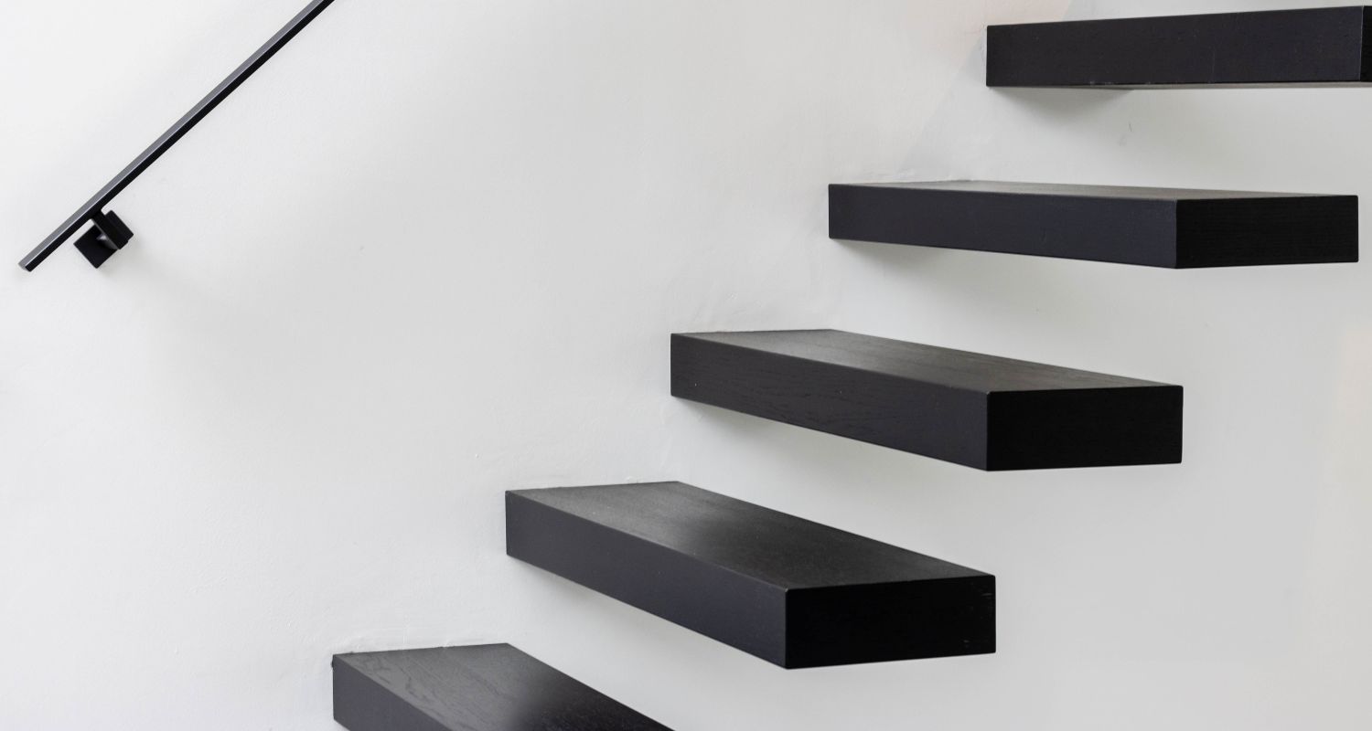 Zwevende trap, maatwerkproject van Weij Maatwerk en Interieur