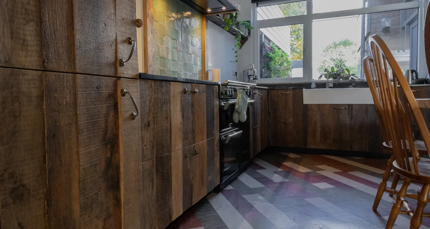 Robuust eiken keukenfronten, maatwerkproject van Weij Maatwerk en Interieur