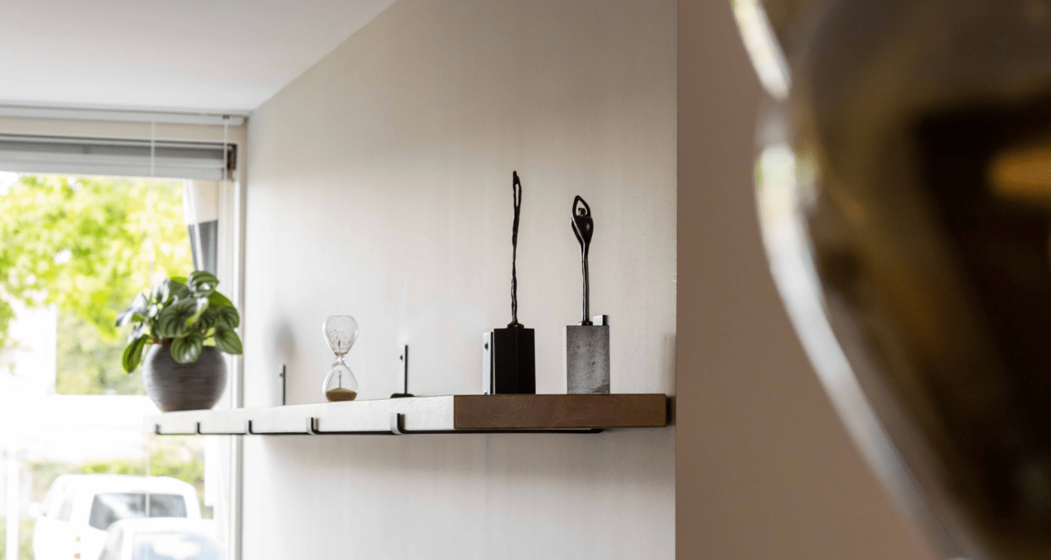 Modern eiken interieur, maatwerkproject van Weij Maatwerk en Interieur