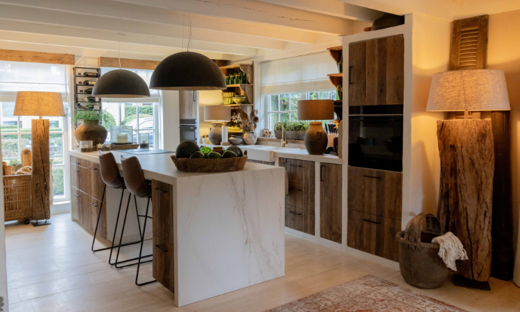 Barnwood keuken in Ibiza stijl