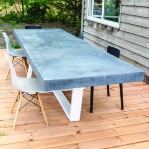 Massief betonnen tafel